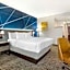 Comfort Suites East Brunswick - South River