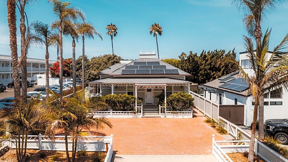 Del Mar Beach Hotel
