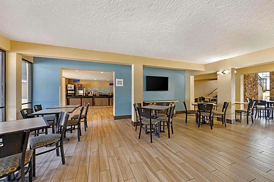 Best Western International Speedway Hotel