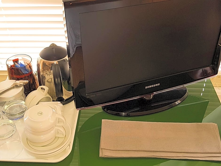 Chumleigh Lodge Hotel Ltd.