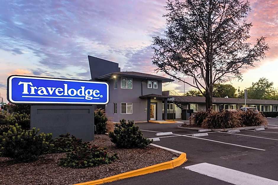 Travelodge by Wyndham Santa Rosa Wine Country