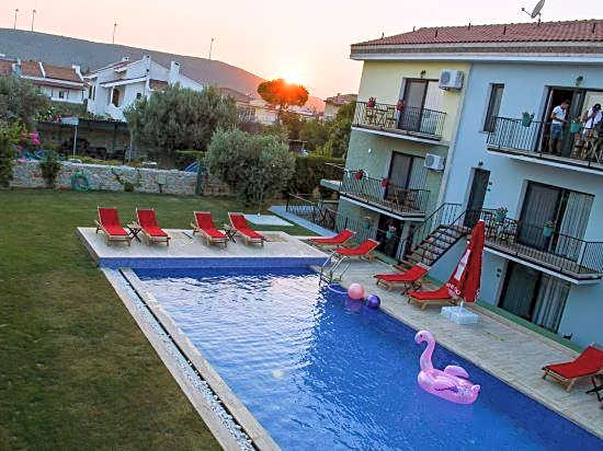Karyada Hotel