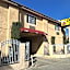 Deluxe Inn LA