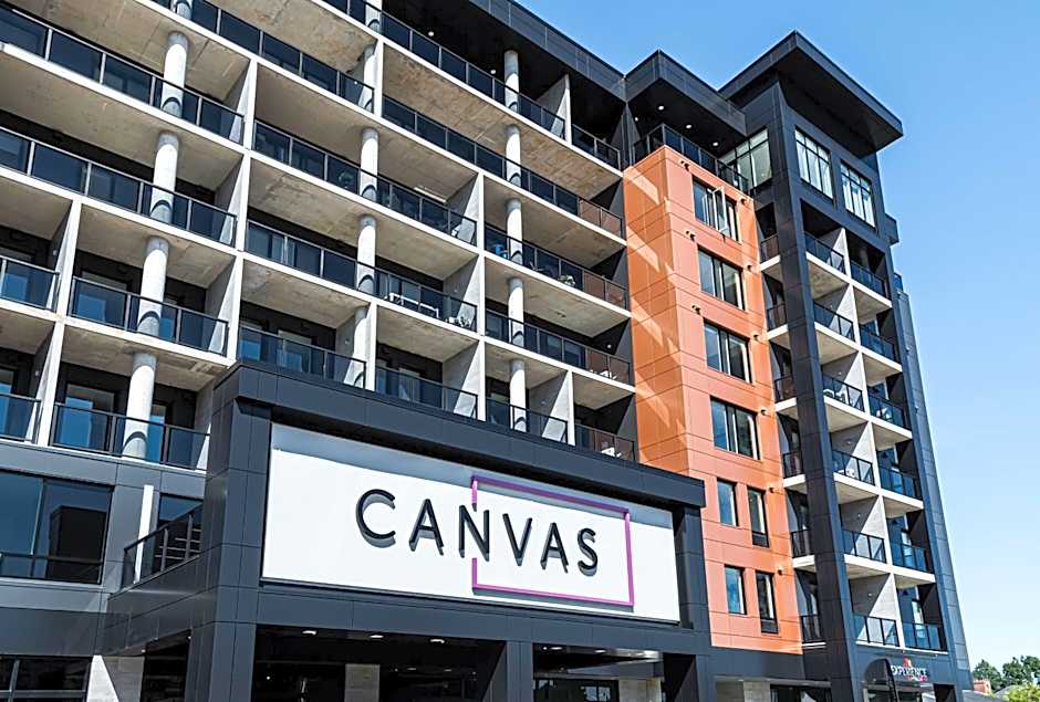 Canvas Moncton Tapestry Collection by Hilton