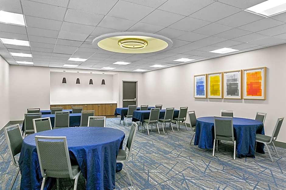 Holiday Inn Express Baltimore West - Catonsville By IHG