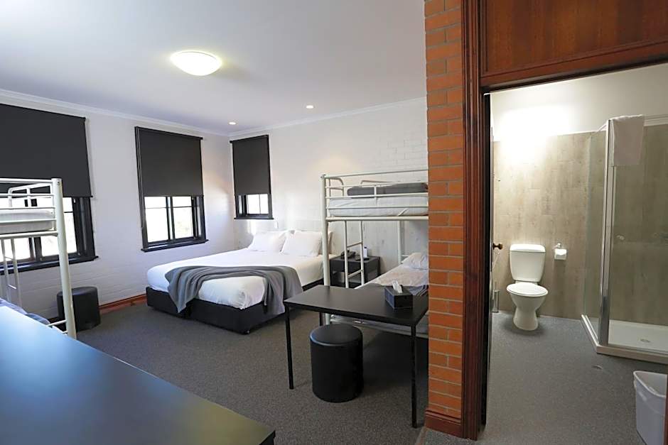 Sovereign Hill Hotel