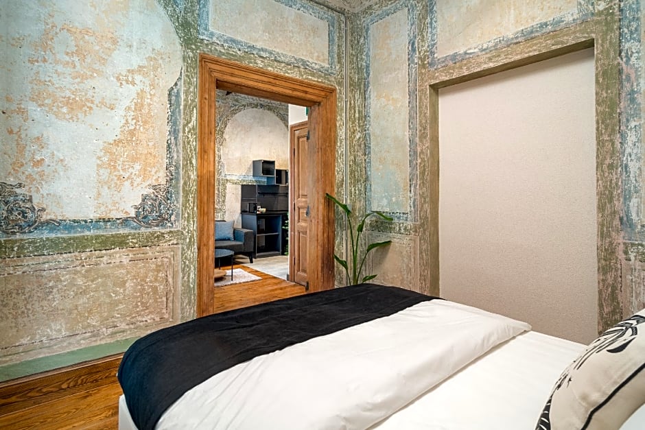 Urban Quarters - Büklü Han