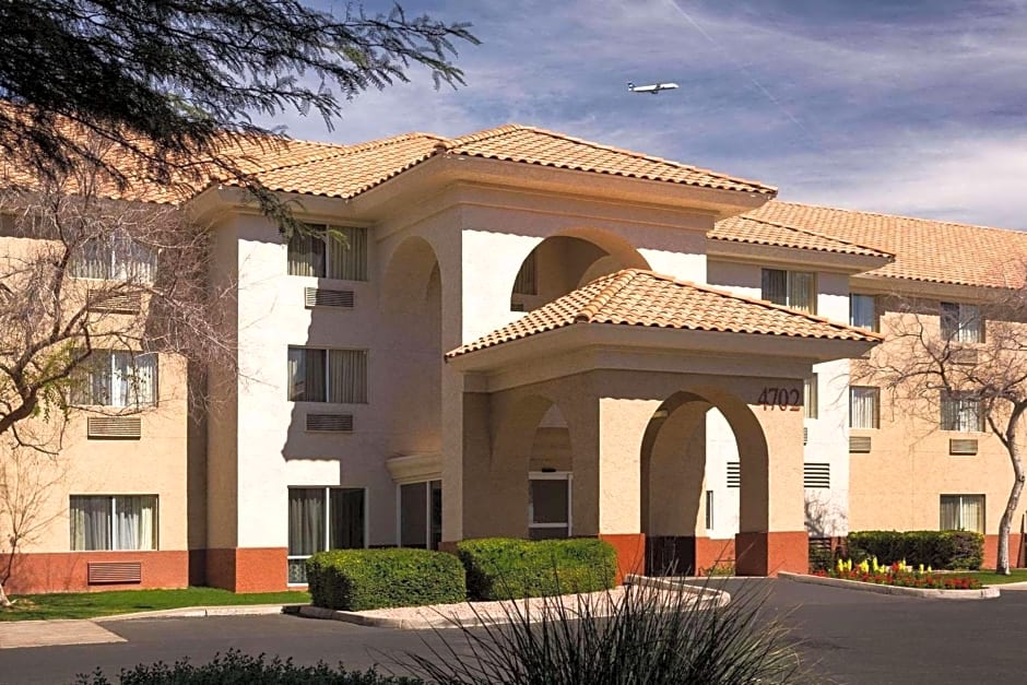 Country Inn & Suites by Radisson, Phoenix Airport, AZ