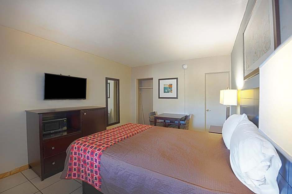 Sunrise Inn by OYO Titusville FL