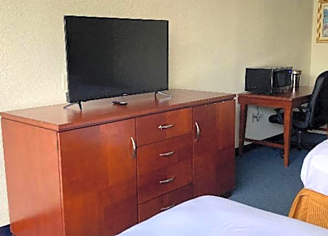 Standard 2 Double Beds