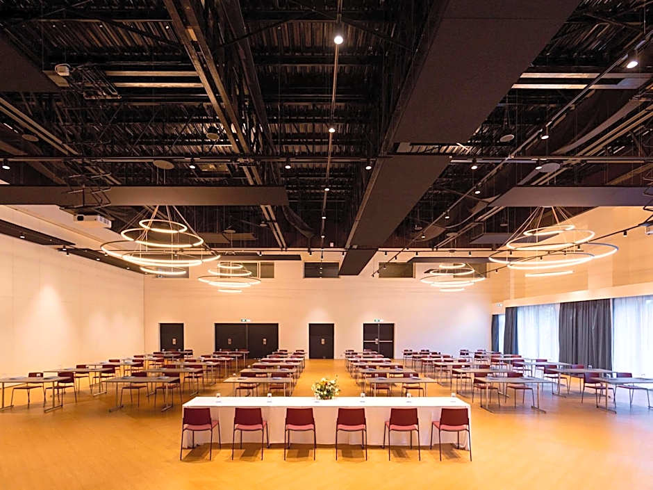 Novotel Convention And Spa