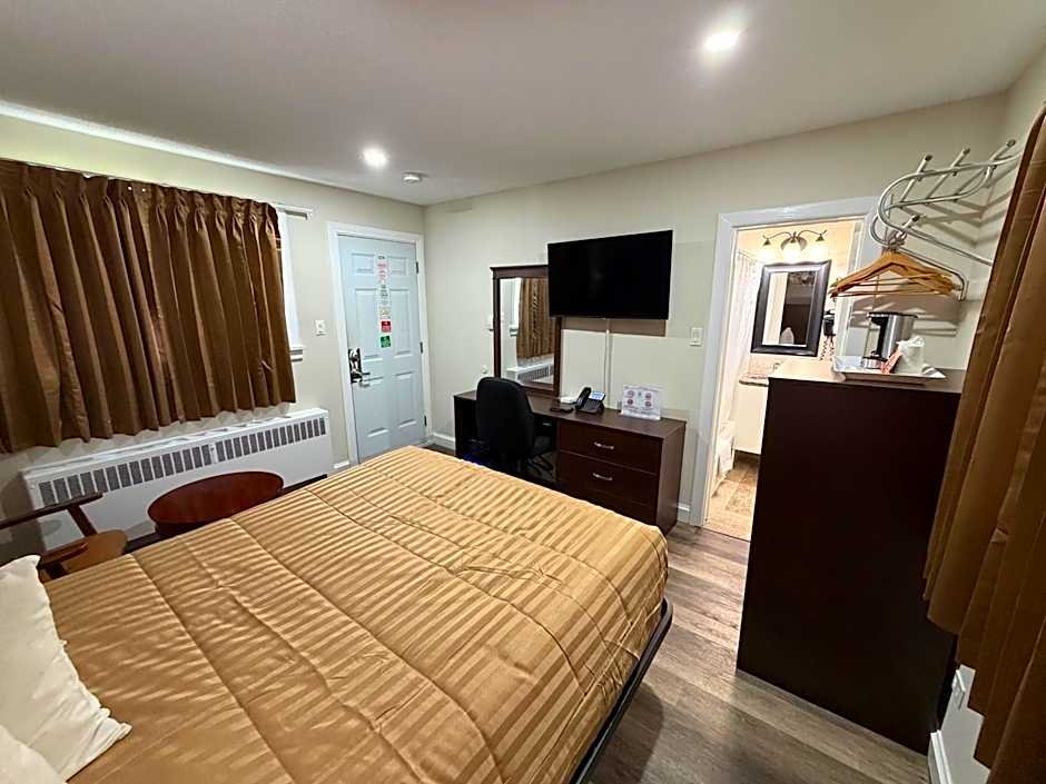 Perth Plaza Inn & Suites