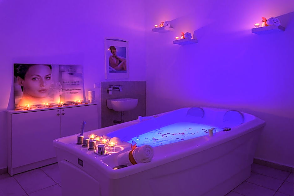 Salvator Villas & Spa Hotel