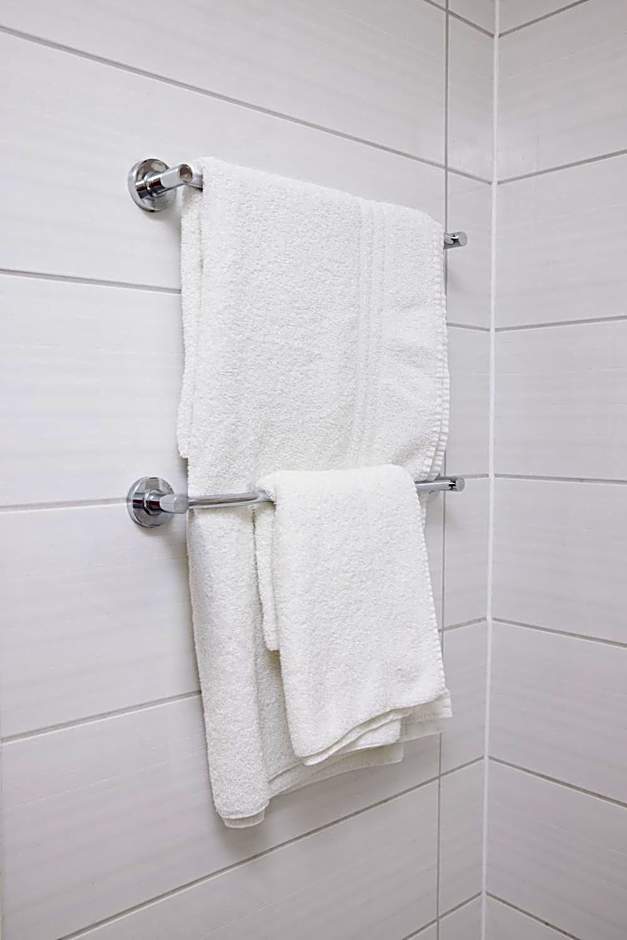 The Quays by Greene King Inns