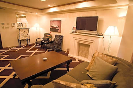 Junior Suite - Non-Smoking