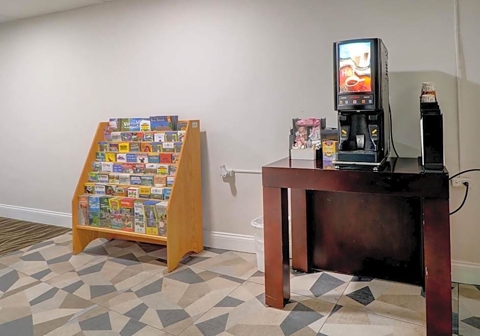 Yankee Clipper Inn, SureStay Collection by Best Western