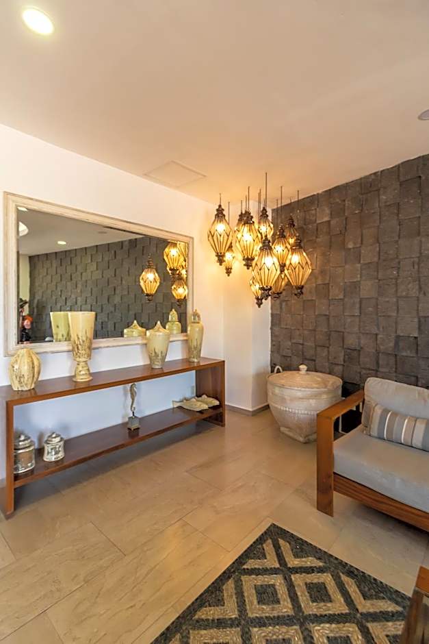 The Paramar Beachfront Boutique Hotel With Breakfast Included - Downtown Malecon