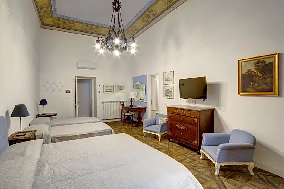 Demetra Rooms
