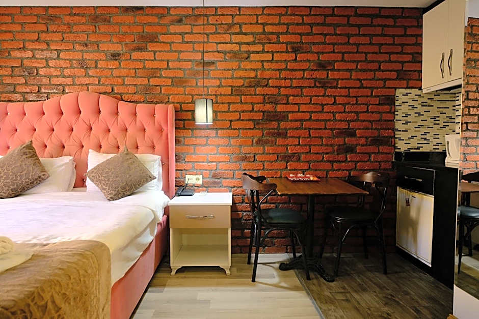 Taksim Celebi Suites