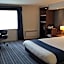 Holiday Inn Express Glenrothes By IHG