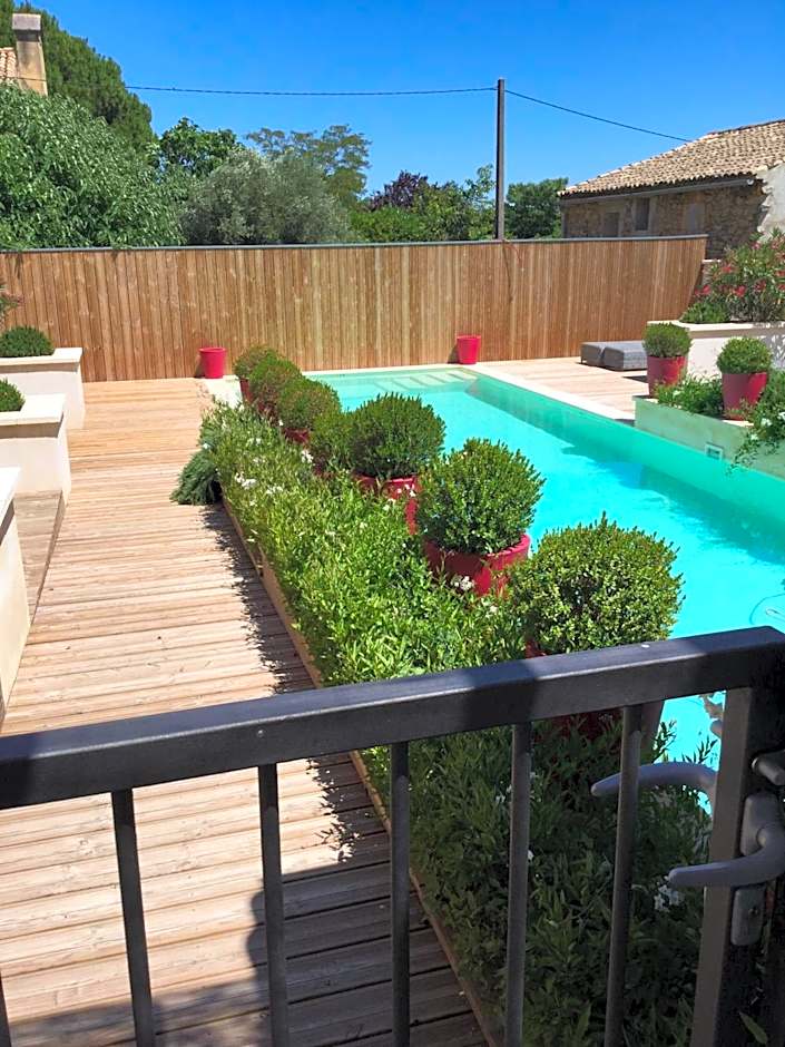 Boutique Hôtel La Villa Montesquieu & sa piscine