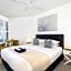 Lennox Holiday Apartments