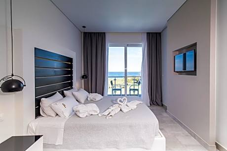 Suite with Private Pool