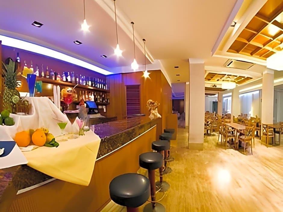 Azuline Hotel - Apartamento Rosamar