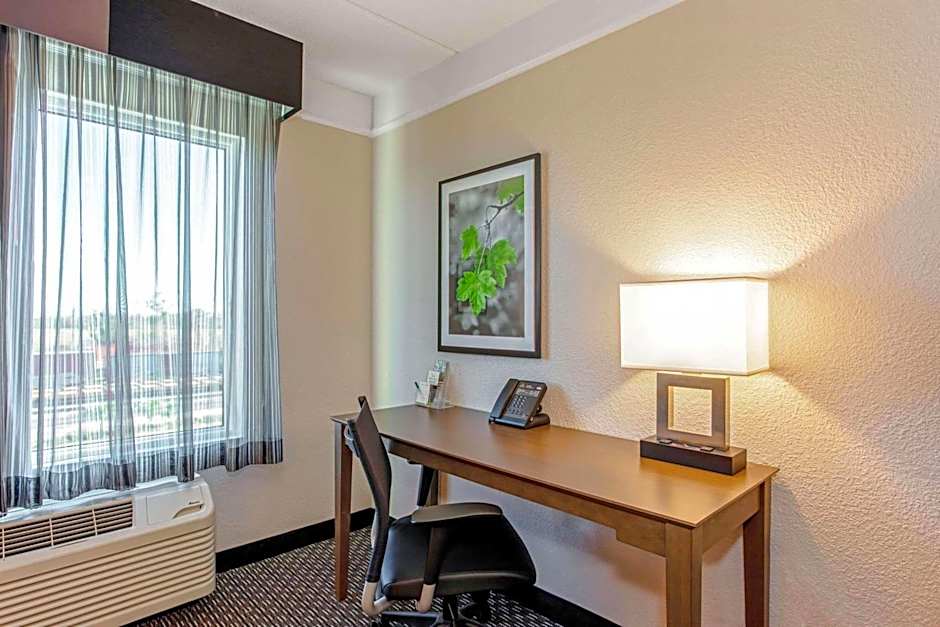 La Quinta Inn & Suites by Wyndham Panama City