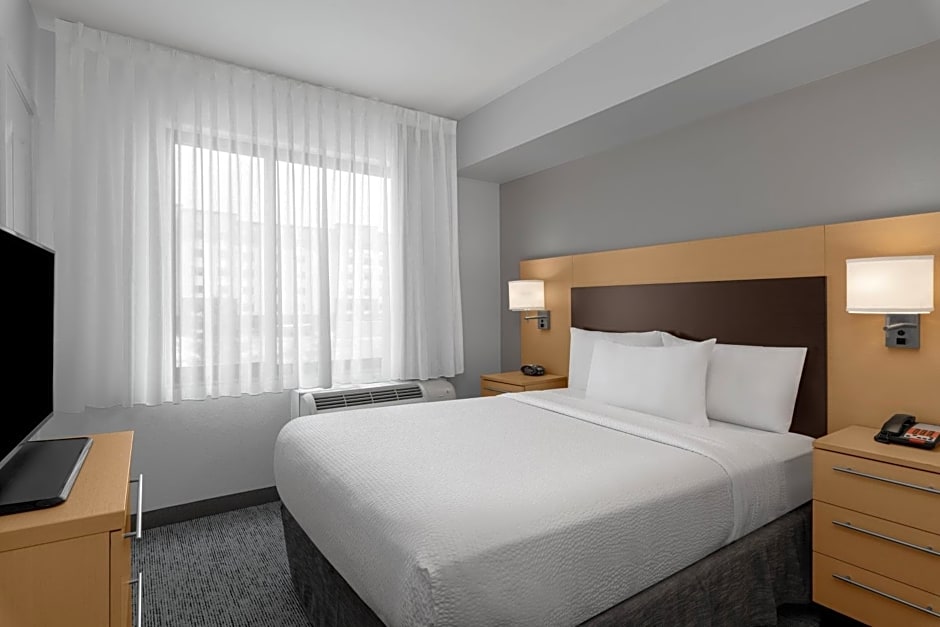 TownePlace Suites by Marriott Denver Airport at Gateway Park