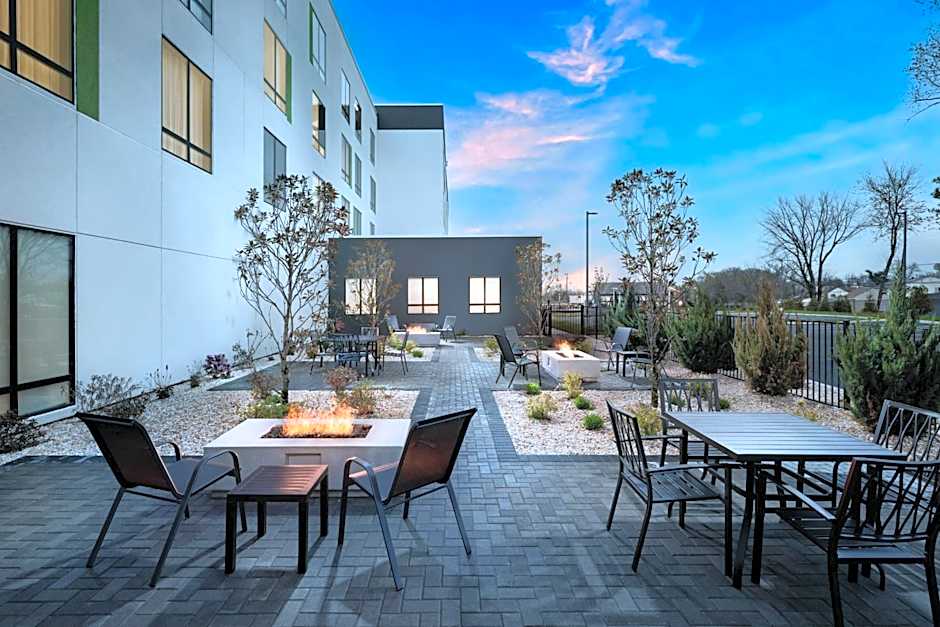 Courtyard by Marriott New Castle