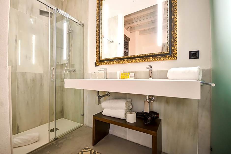 Hotel Legado Alcazar