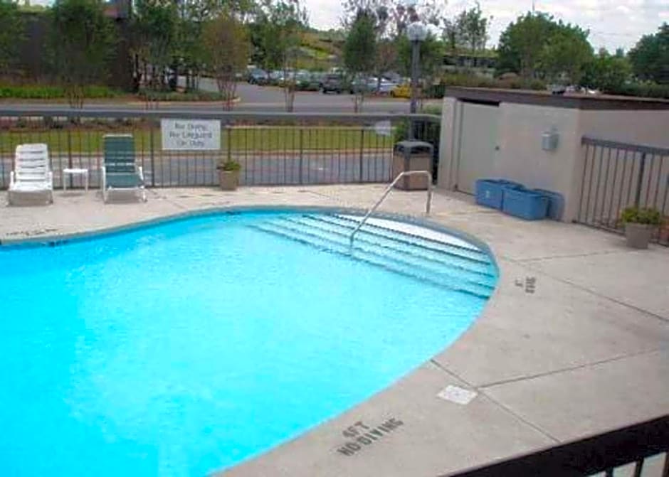 Quality Inn Roanoke near Lake Gaston
