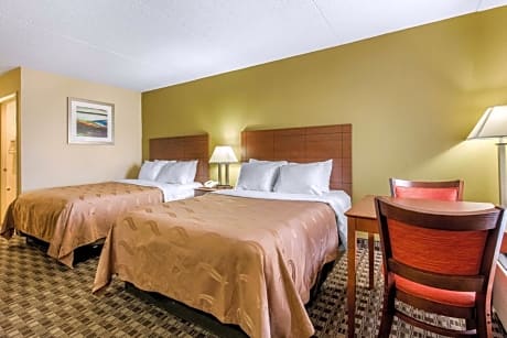 Queen Room with Two Queen Beds - Non-Smoking