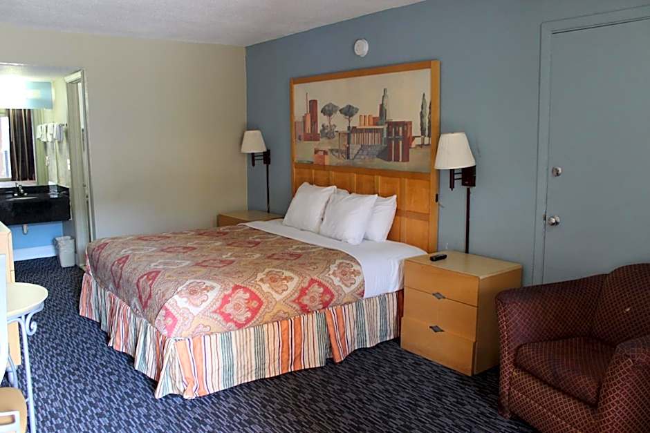 Tampa Inn Near Busch Gardens