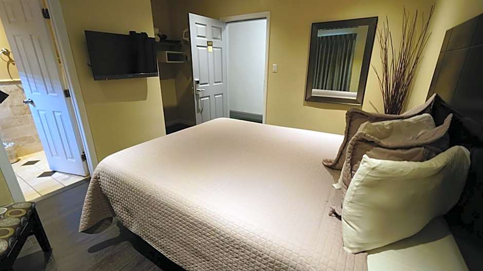 Trylon Hotel - Hollywood