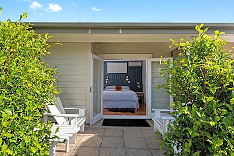 Studio with Garden View 1