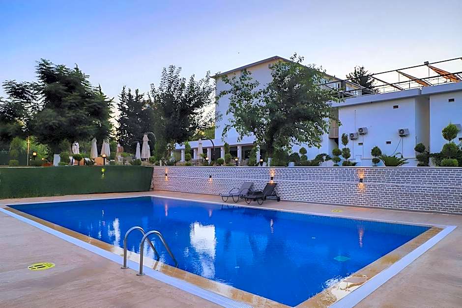 Lara Garden Butik Hotel