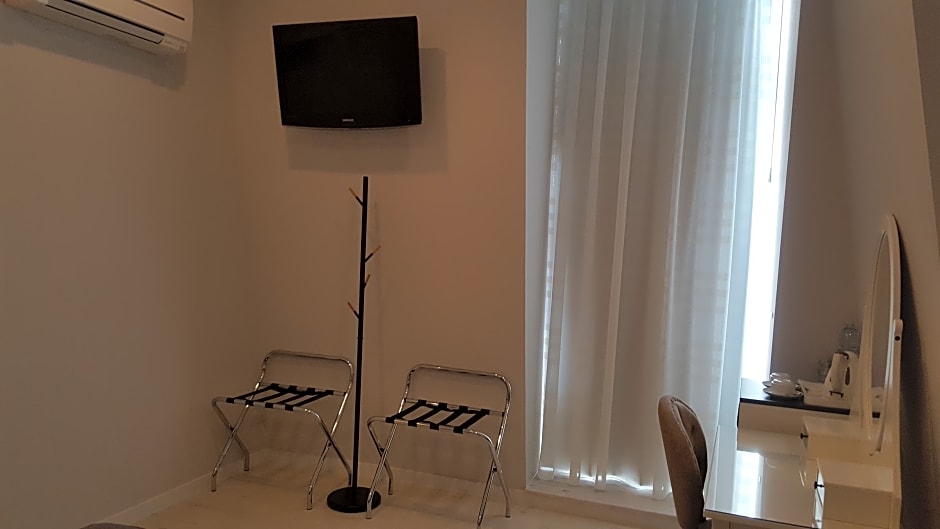 Grande Pensao Residencial Alcobia