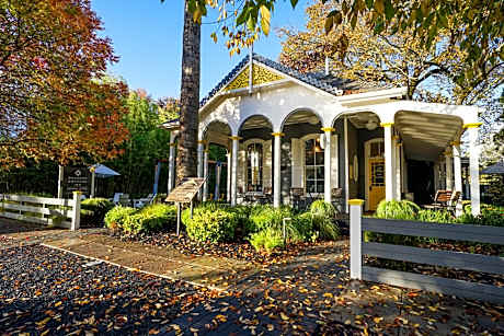 Brannan Cottage Inn