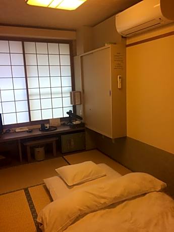 Japanese-Style Single Room