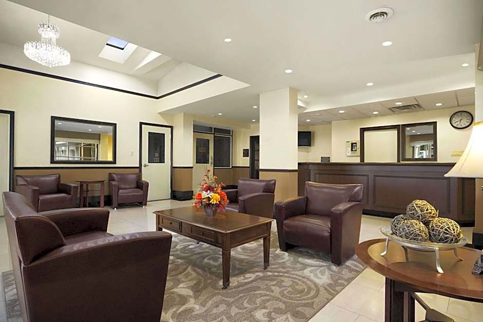 Super 8 by Wyndham Brockville