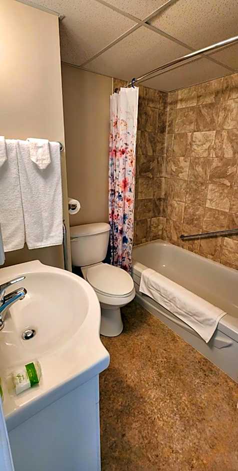 The Medicine Hat Villa