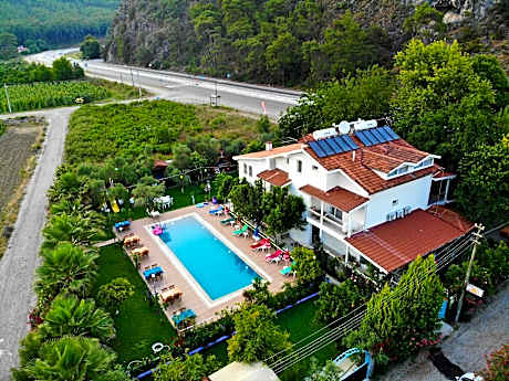 GÜNLÜ PANSİYON