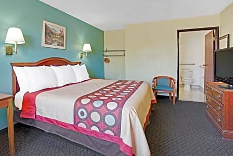 King Room - Disability Access - Non-Smoking