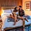 Historic Rocky Waters Inn, A Small Luxury Hotel