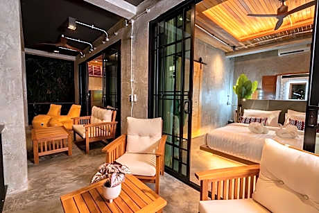 Grandfather Khaolak Resort