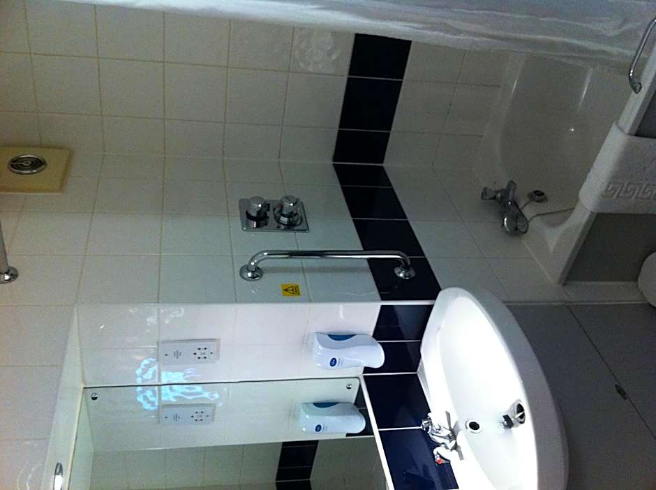 Days Inn Abington M74