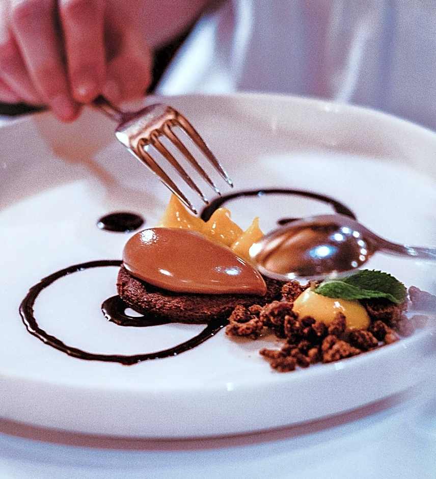 Österreichischer Hof-im Bademantel direkt in die Alpentherme