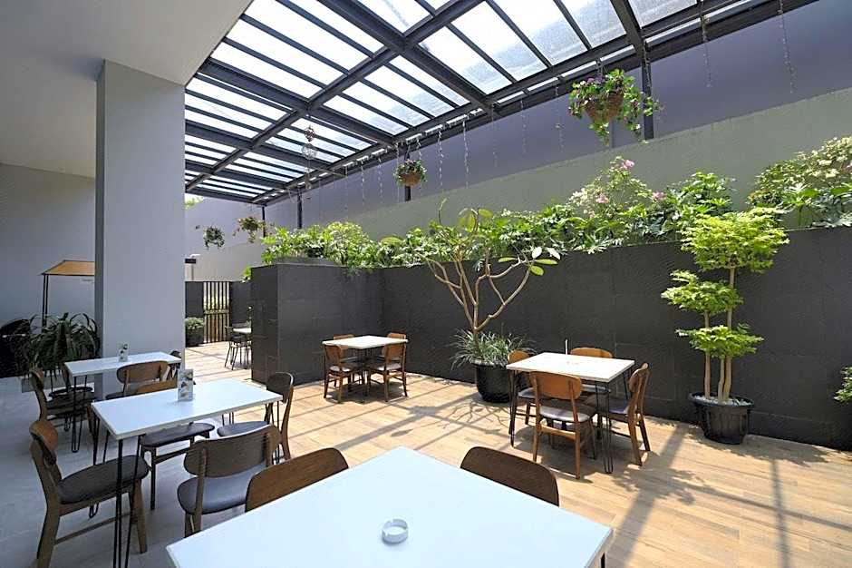 Hotel AYOLA Lippo Cikarang